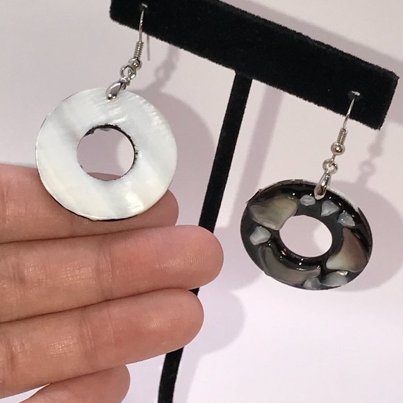 Black Lip Pearl And Resin Doughnut Dangle Earrings - Picture 3 of 6